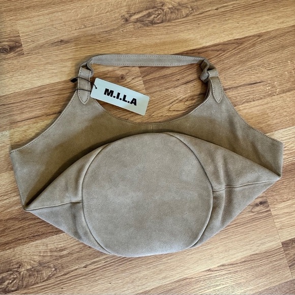 NWT M.I.L.A. Emma shoulder bag suede leather in sand color - Picture 6 of 9
